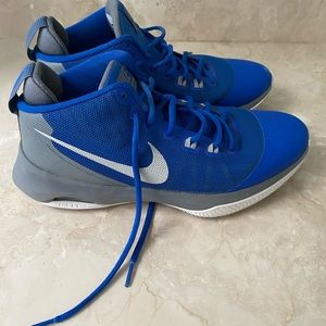 Blue Nike basketball shoes size 9 women’s